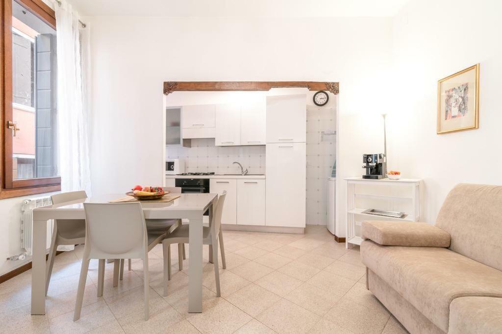 Casa Delle Botteghe Apartment Venesia Bagian luar foto